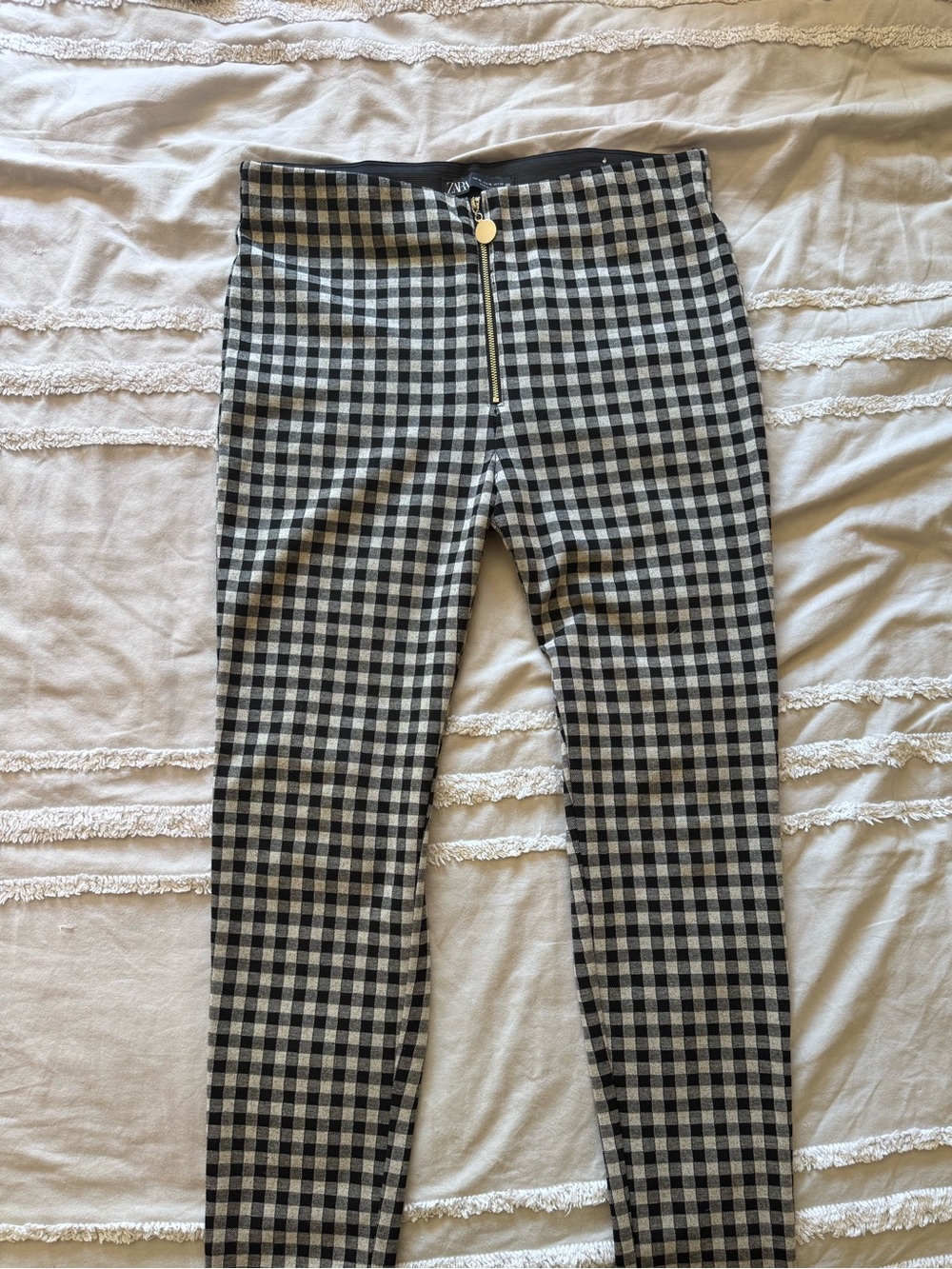 Zara Black & White Gingham Skinny Pants with Round Zipper Pull